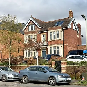 Guest house 4 Spicer Road, Exeter