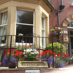 Rylstone Mere 3* Whitby